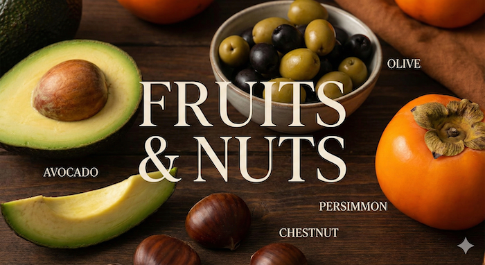 Rustic autumn fruits and nuts / 素朴な秋の果物と木の実